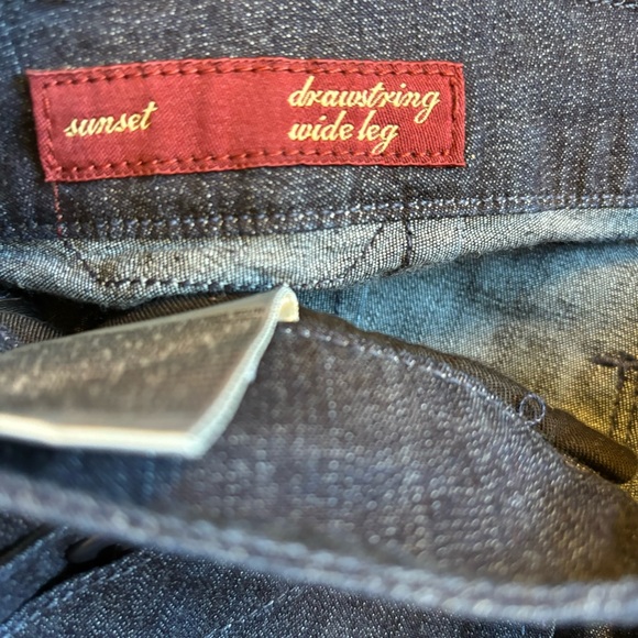 Citizens of Humanity COH Sunset Drawstring Wide Leg Flare Jeans Darkwash 8 - Picture 6 of 9